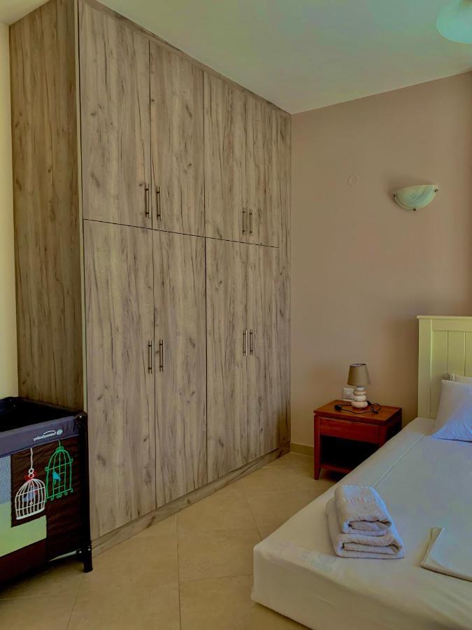Riza Apartments Kardhamili Esterno foto