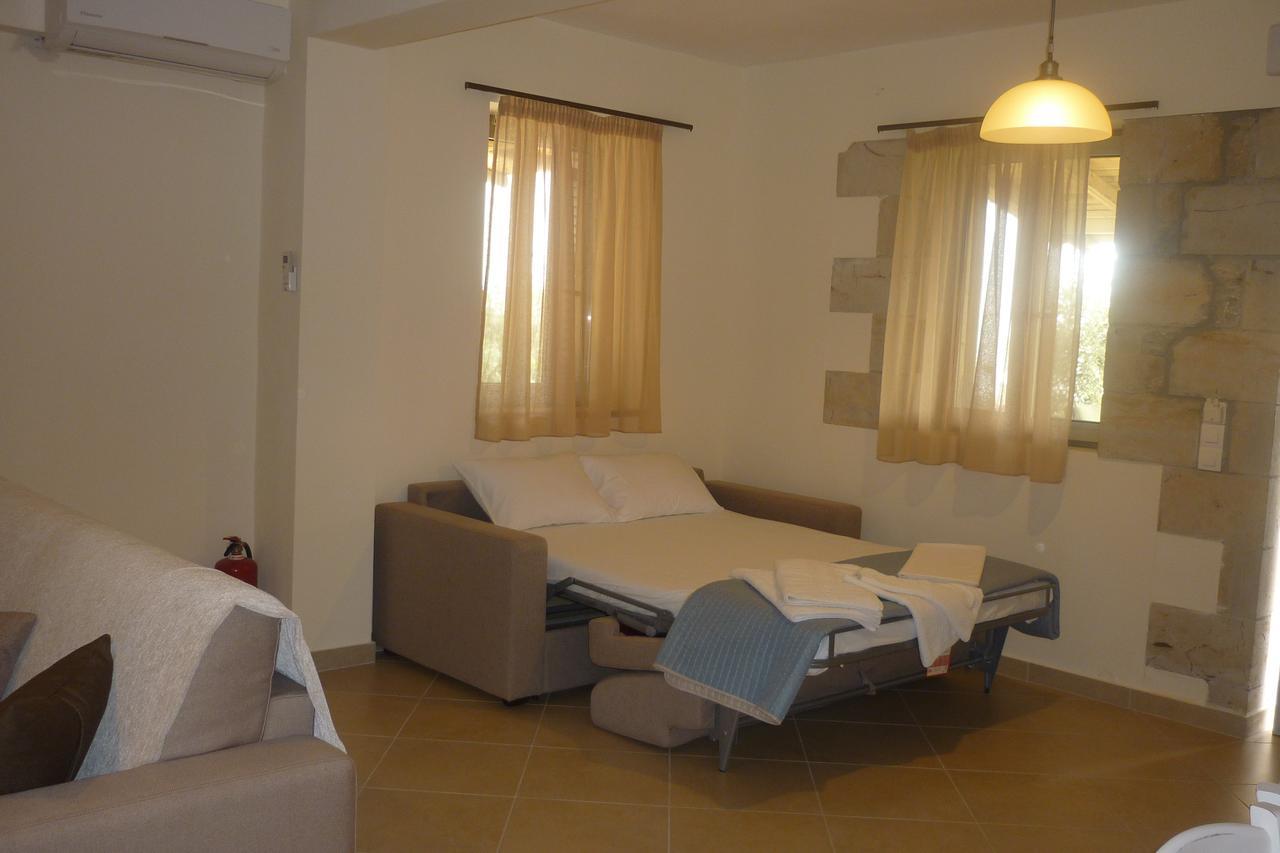 Riza Apartments Kardhamili Esterno foto